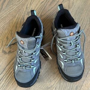 Never used Merrell Woman’s Gore-Tex Moab 3